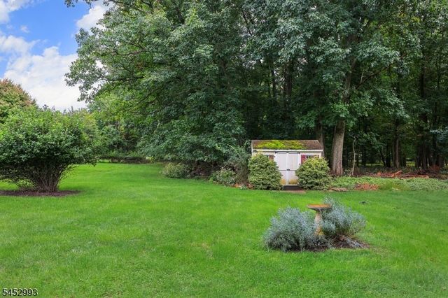 3 Ivy Ln, Hillsborough Twp., NJ 08844
