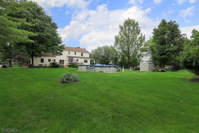 3 Ivy Ln, Hillsborough Twp., NJ 08844