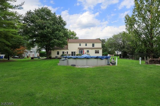 3 Ivy Ln, Hillsborough Twp., NJ 08844