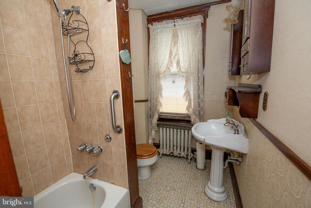 2730 KIRKBRIDE ST, Philadelphia, PA 19137