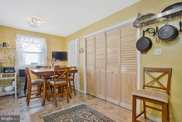3714 3RD AVE, Edgewater, MD 21037