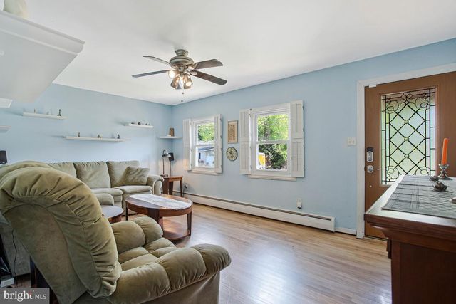 3714 3RD AVE, Edgewater, MD 21037