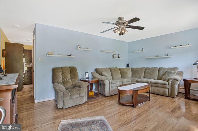 3714 3RD AVE, Edgewater, MD 21037