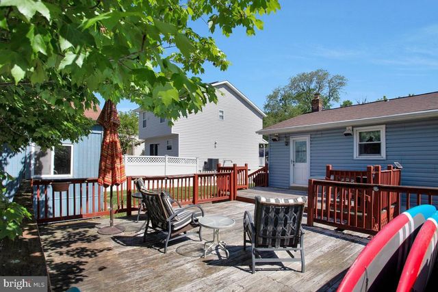 3714 3RD AVE, Edgewater, MD 21037