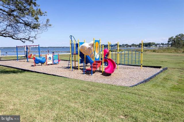 3714 3RD AVE, Edgewater, MD 21037