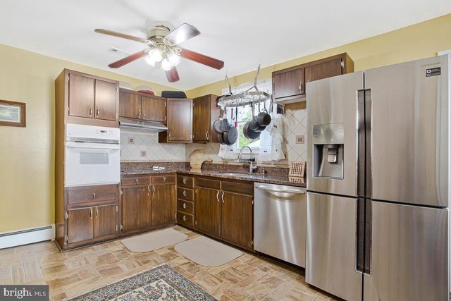 3714 3RD AVE, Edgewater, MD 21037