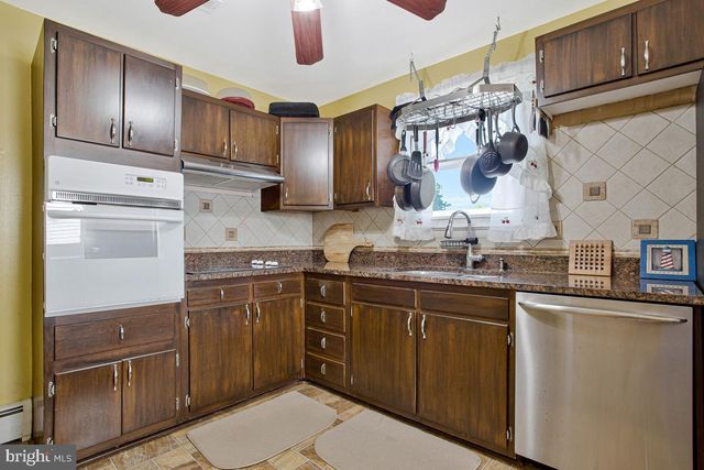 3714 3RD AVE, Edgewater, MD 21037