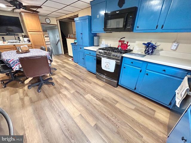 420 WINTHROP AVE, Mount Ephraim, NJ 08059