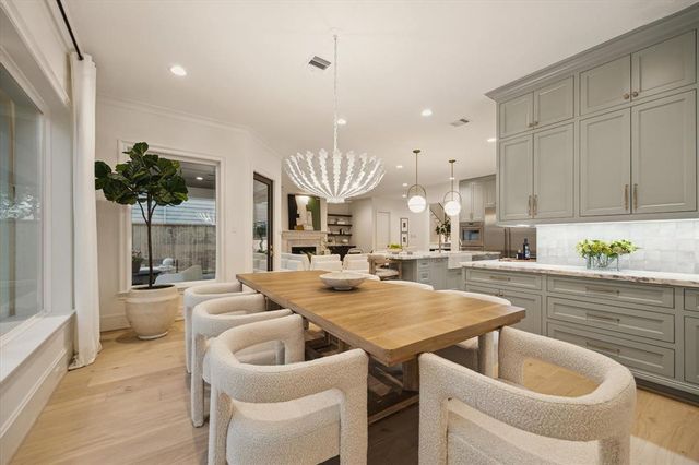 1020 Alexander Street, Houston, TX 77008
