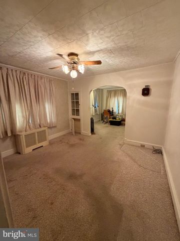 1548 MOSS ST, Reading, PA 19604