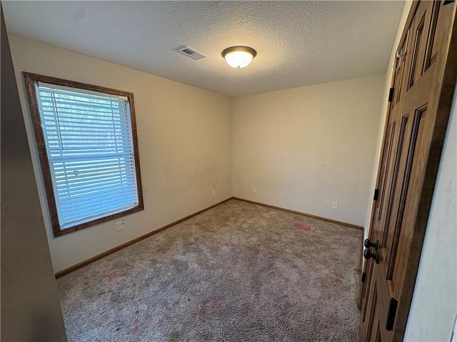 203 VALLEY Street, Lathrop, MO 64465