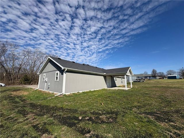 203 VALLEY Street, Lathrop, MO 64465