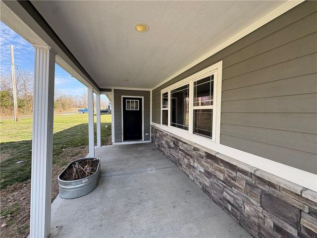 203 VALLEY Street, Lathrop, MO 64465