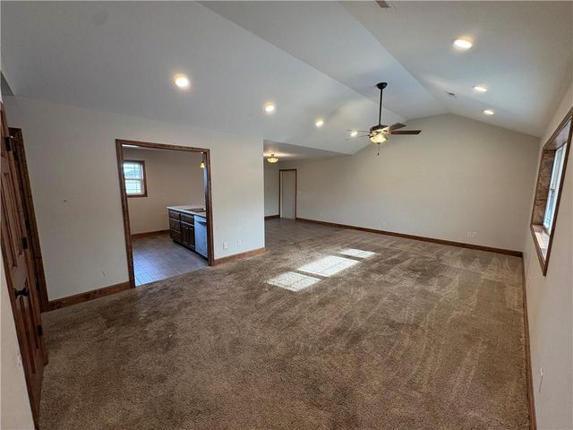 203 VALLEY Street, Lathrop, MO 64465