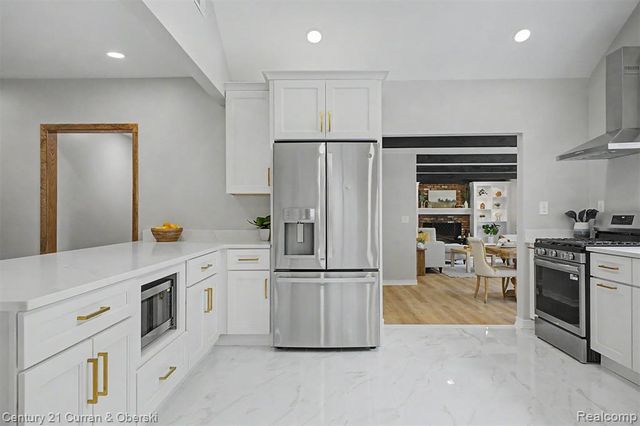 17875 Beck Road, Northville, MI 48168
