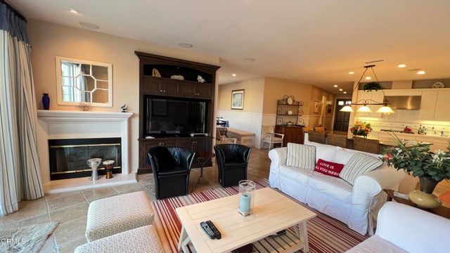 4353 Waterside Lane, Oxnard, CA 93035