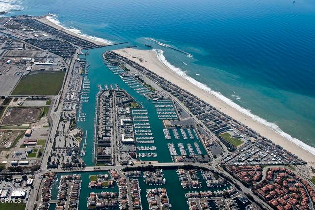 4353 Waterside Lane, Oxnard, CA 93035