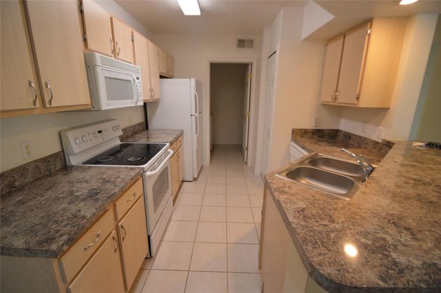 737 CREST PINES DRIVE 634, Orlando, FL 32828