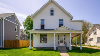 1204 State St #0, Eau Claire, WI 54701