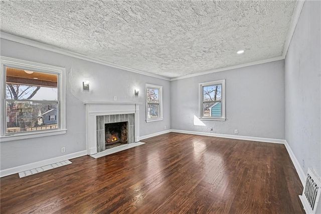 1518 E 76th Street, Kansas City, MO 64131