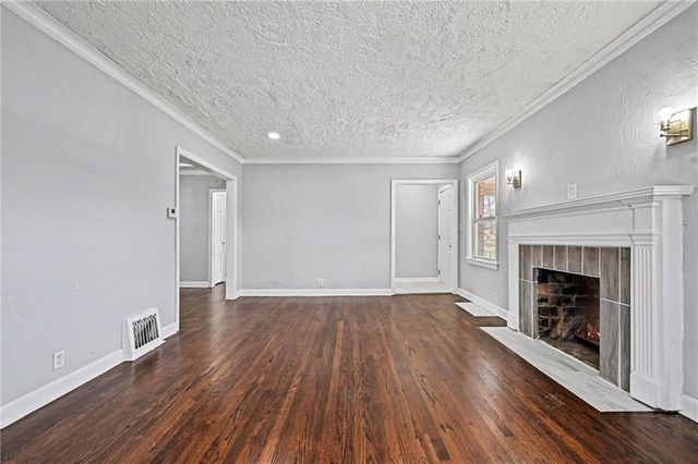 1518 E 76th Street, Kansas City, MO 64131