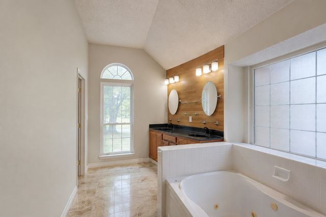 2737 Windswept Lane, Mesquite, TX 75181