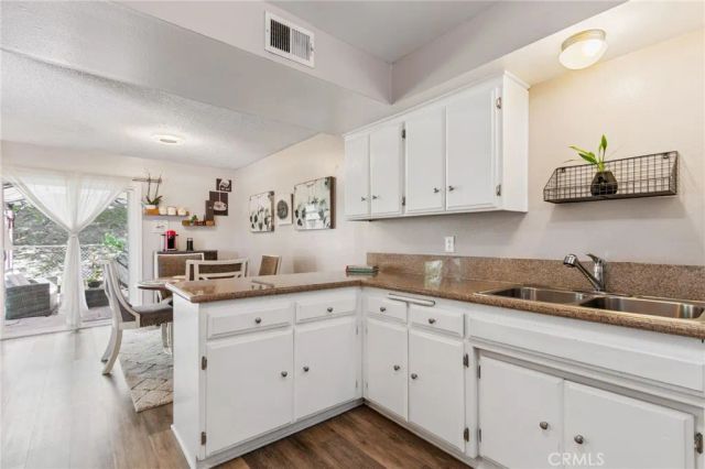 25259 Avenida Dorena, Newhall, CA 91321