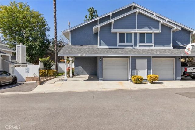 25259 Avenida Dorena, Newhall, CA 91321