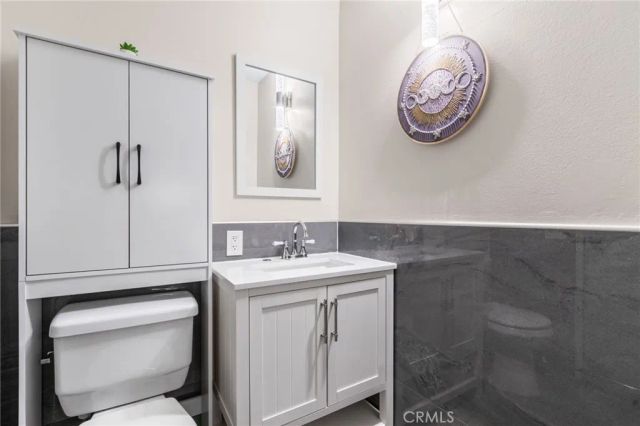 25259 Avenida Dorena, Newhall, CA 91321