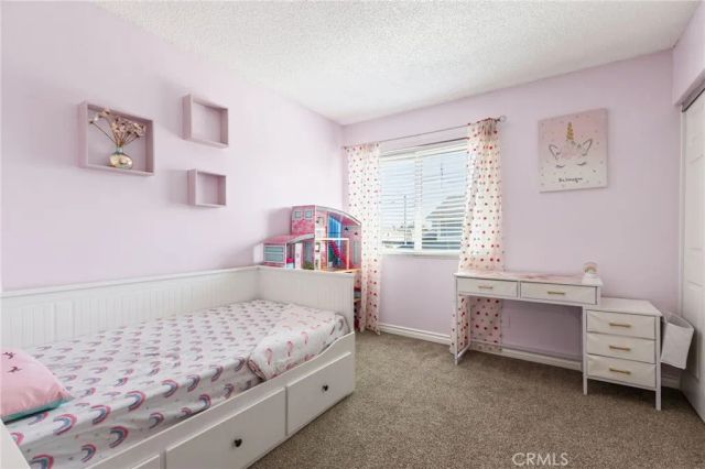 25259 Avenida Dorena, Newhall, CA 91321