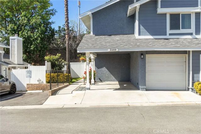 25259 Avenida Dorena, Newhall, CA 91321