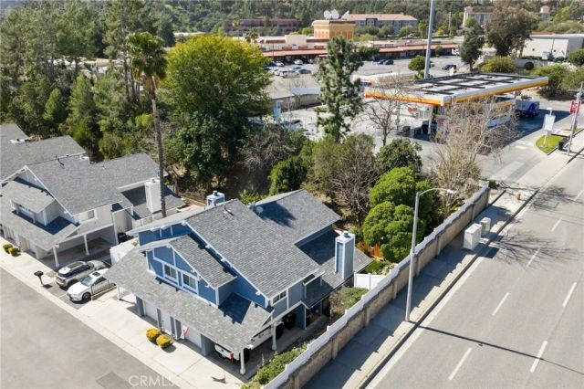 25259 Avenida Dorena, Newhall, CA 91321