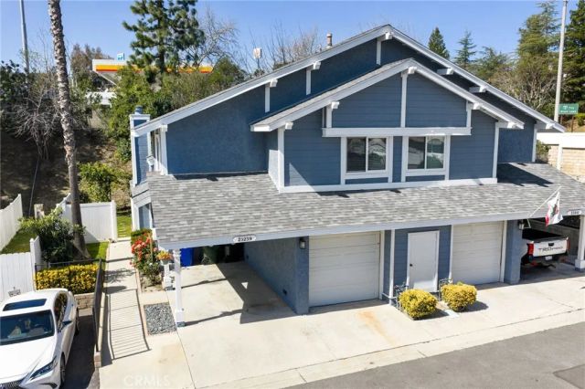 25259 Avenida Dorena, Newhall, CA 91321