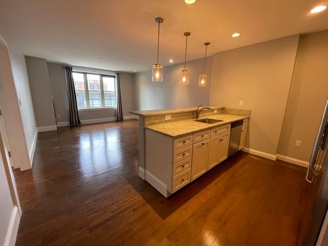 116-128 Rantoul 405, Beverly, MA 01915
