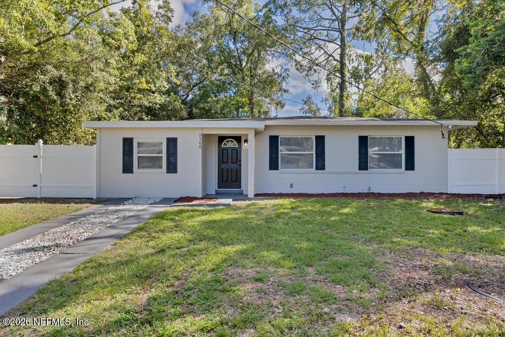 5168 ADMIRAL Drive, Jacksonville, FL 32244