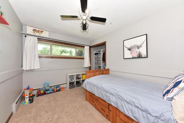 W200N9459 Woodside LANE, Menomonee Falls, WI 53051