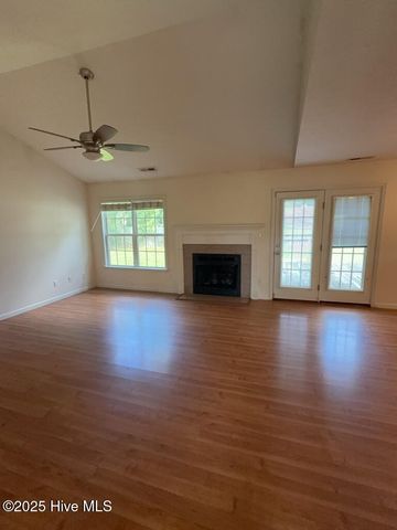 303 Nina Court, Jacksonville, NC 28540
