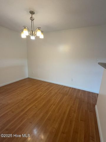 303 Nina Court, Jacksonville, NC 28540