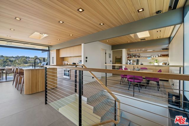 5671 Spreading Oak Drive, Los Angeles, CA 90068