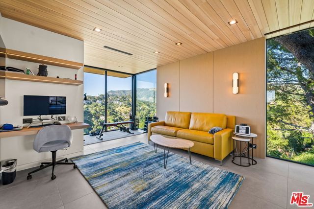 5671 Spreading Oak Drive, Los Angeles, CA 90068