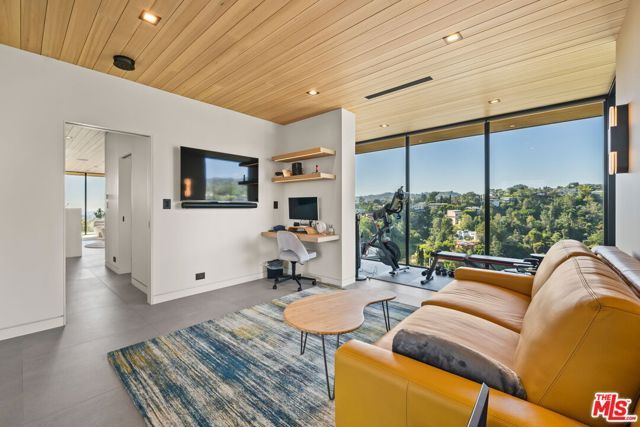 5671 Spreading Oak Drive, Los Angeles, CA 90068