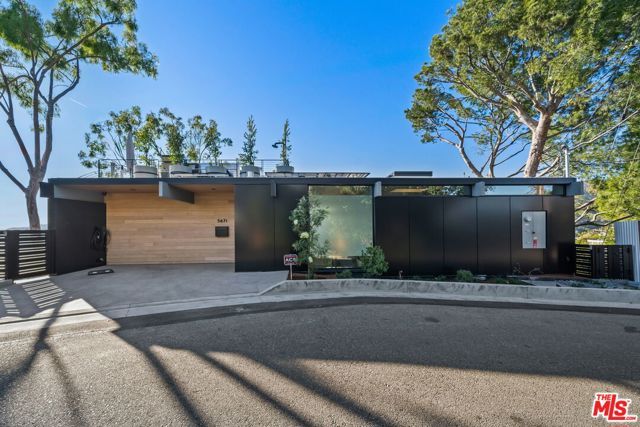 5671 Spreading Oak Drive, Los Angeles, CA 90068