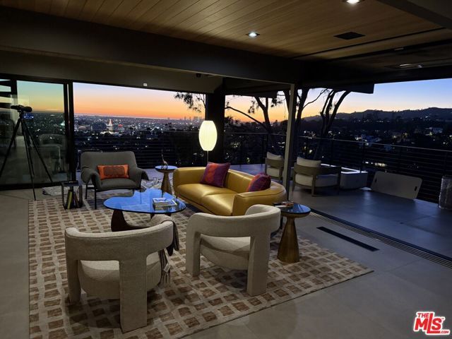 5671 Spreading Oak Drive, Los Angeles, CA 90068