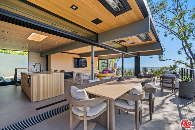 5671 Spreading Oak Drive, Los Angeles, CA 90068