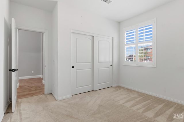 8216 Coral Point Court, Bakersfield, CA 93313