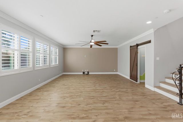 8216 Coral Point Court, Bakersfield, CA 93313