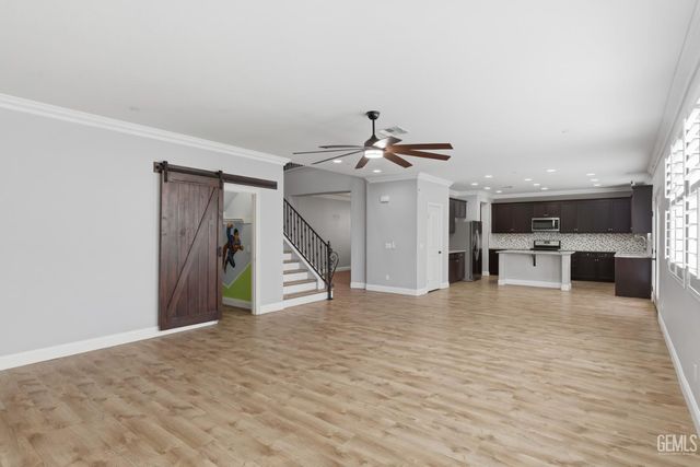 8216 Coral Point Court, Bakersfield, CA 93313