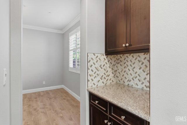 8216 Coral Point Court, Bakersfield, CA 93313