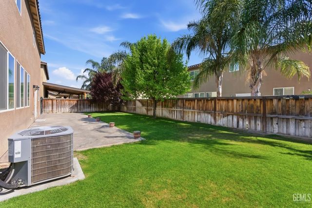 8216 Coral Point Court, Bakersfield, CA 93313