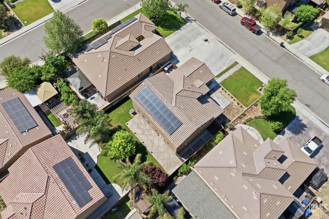 8216 Coral Point Court, Bakersfield, CA 93313